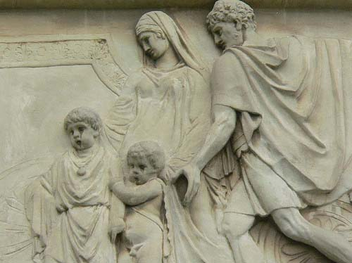 Da questa fonte (il matrimonio e la famiglia) si è riversata la sciagura sulla patria e sul popolo